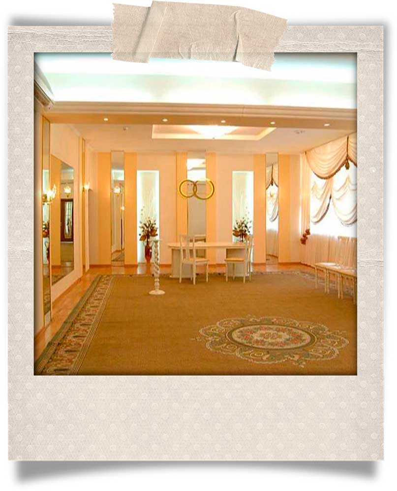 Царицынский ЗАГС в Москве фото церемониального зала
